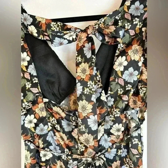 Altar'd State Alysiana Satin Floral Flutter Sleeve Dress open back tie bow - Picture 6 of 7